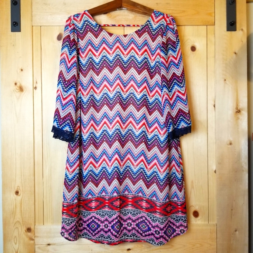 Speechless Chevron Pattern Multi Color Lace Sleeve Cuff Lined Shift Dress